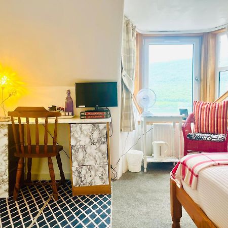 Rowantreebank Bed And Breakfast Arrochar Esterno foto