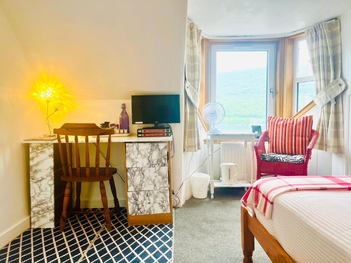 Rowantreebank Bed And Breakfast Arrochar Esterno foto