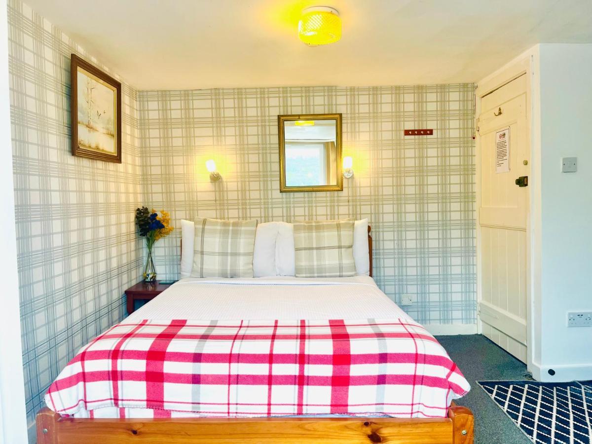 Rowantreebank Bed And Breakfast Arrochar Esterno foto