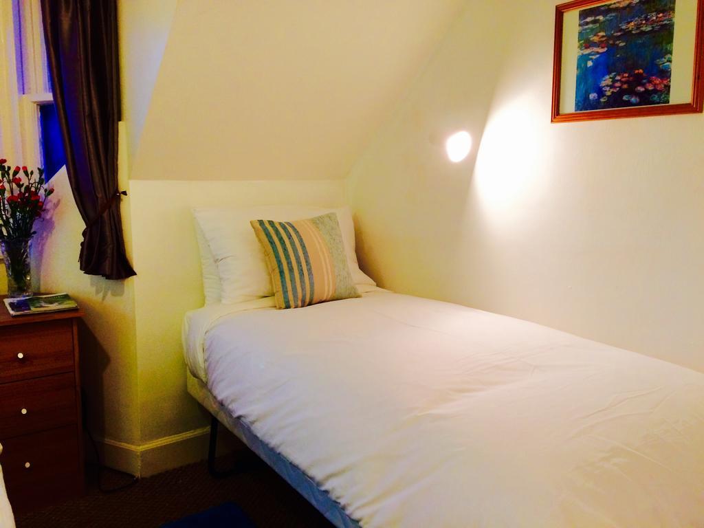 Rowantreebank Bed And Breakfast Arrochar Esterno foto