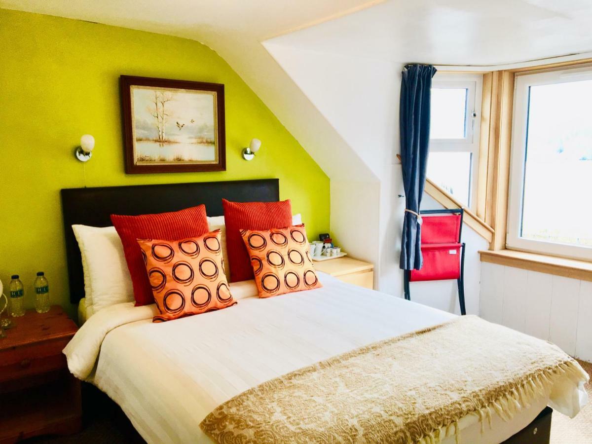 Rowantreebank Bed And Breakfast Arrochar Esterno foto